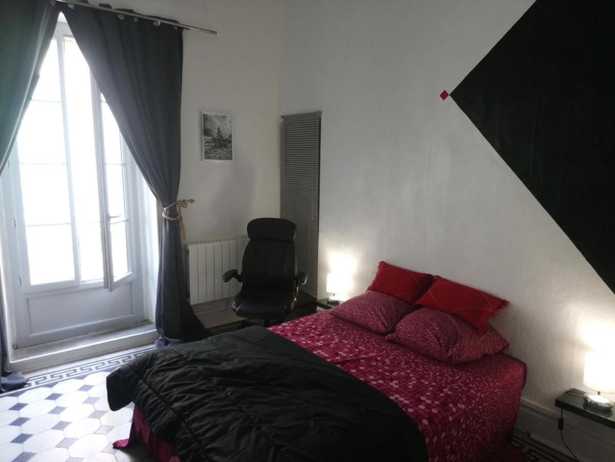 Appartement Nîmes arènes 90 M2&terrasse vue parc Extérieur photo